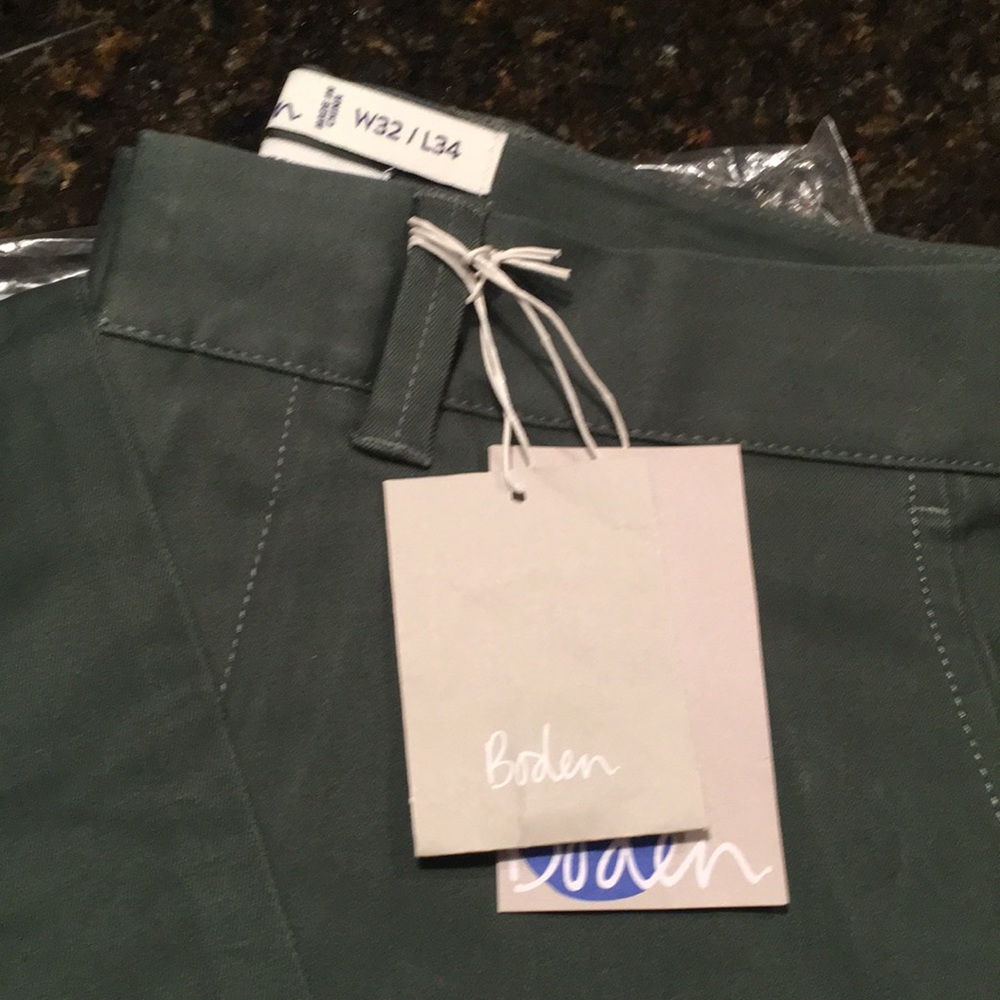 Men’s chinos